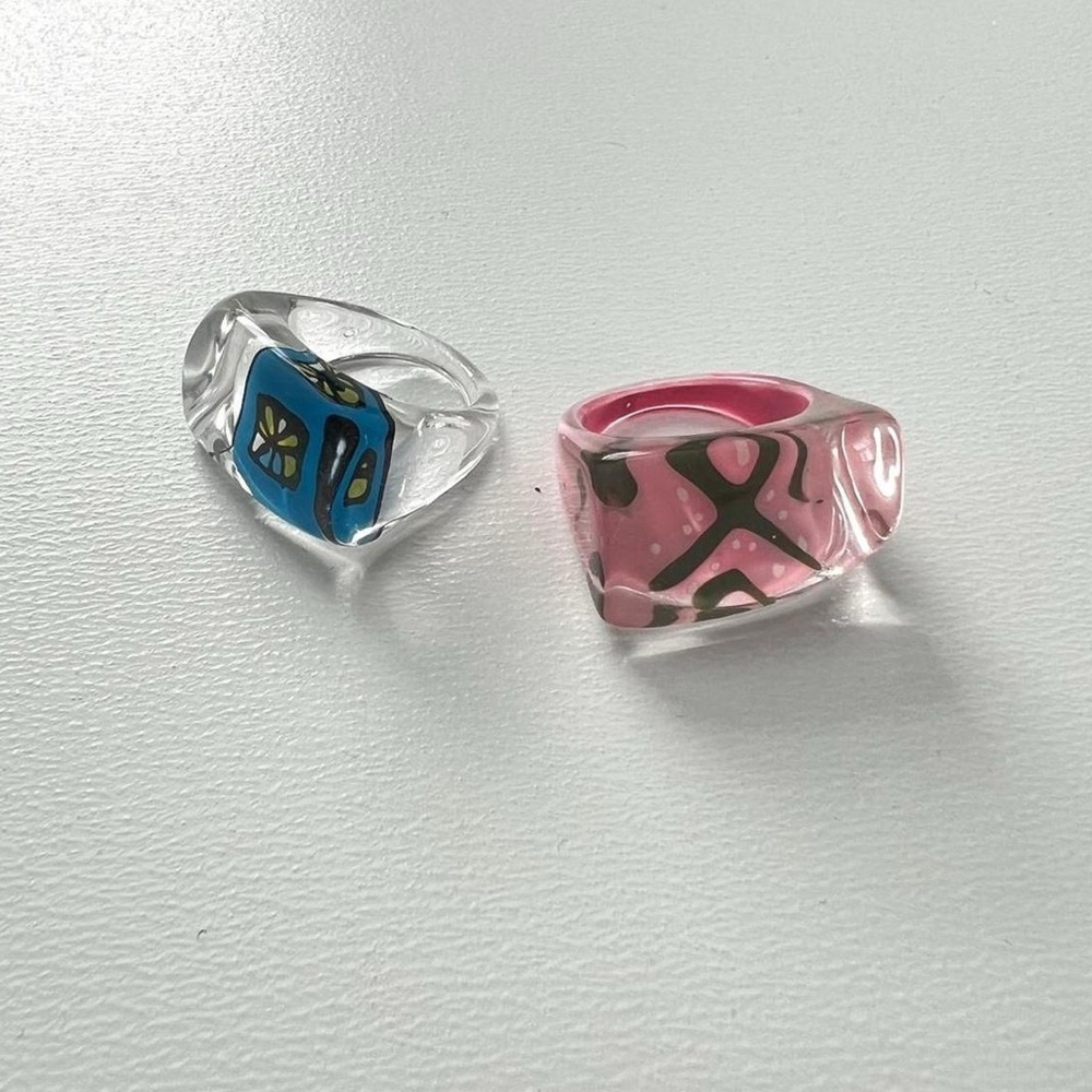 2 art deco candy lucite rings